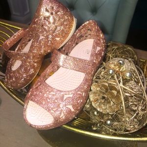 Little Girl jelly Crocks size 9t